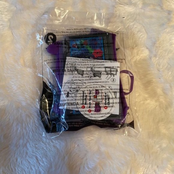 2/$40 McDonald's The Lego Movie Batman Batgirl Viewer Happy Meal NIP - Picture 5 of 6